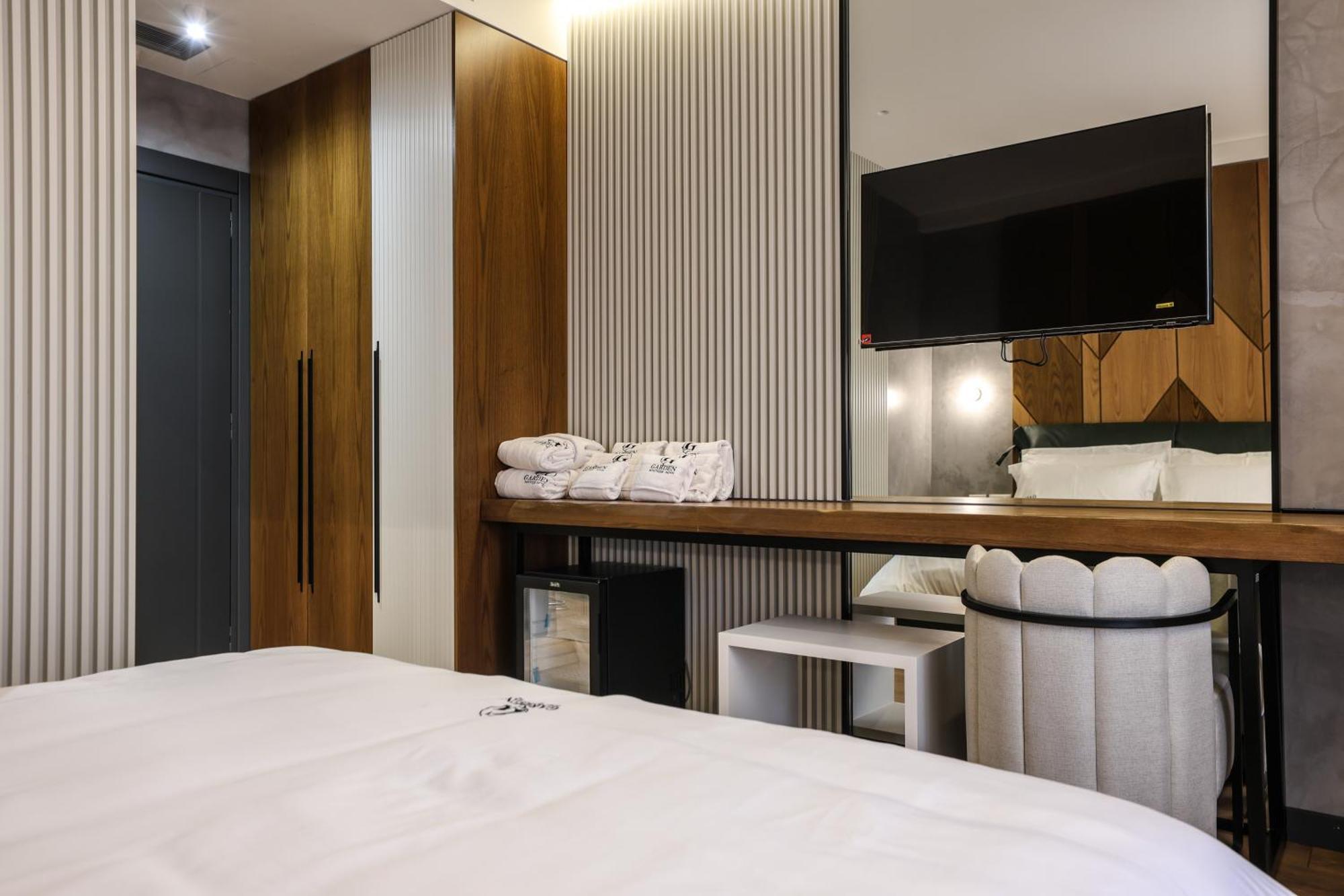 Garden Boutique Hotel Τίρανα Εξωτερικό φωτογραφία